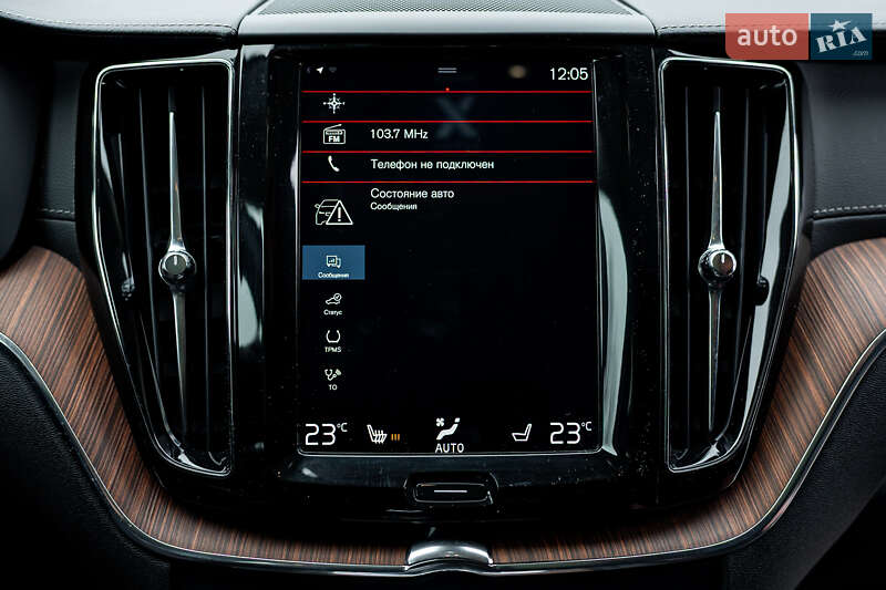 Внедорожник / Кроссовер Volvo XC60 2018 в Киеве фото 34 Внедорожник / Кроссовер Volvo XC60 2018 в Киеве