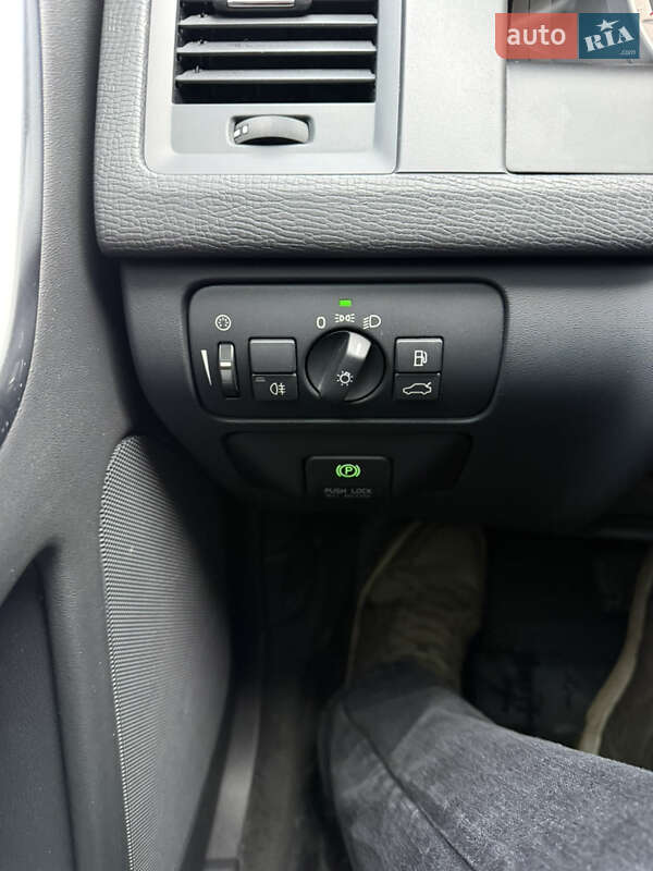 Внедорожник / Кроссовер Volvo XC60 2012 в Киеве фото 12 Внедорожник / Кроссовер Volvo XC60 2012 в Киеве