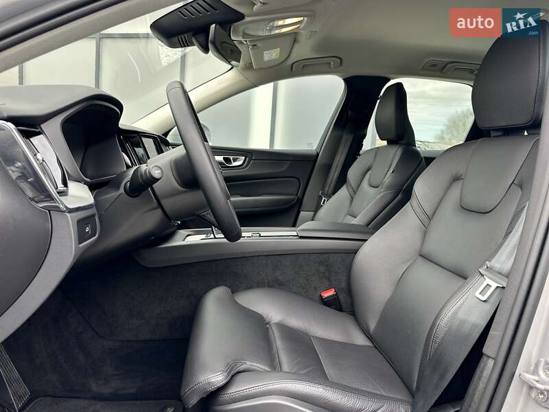 Внедорожник / Кроссовер Volvo XC60 2023 в Одессе