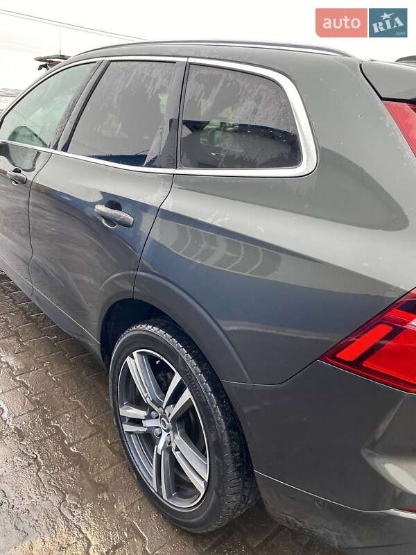 Внедорожник / Кроссовер Volvo XC60 2018 в Ровно