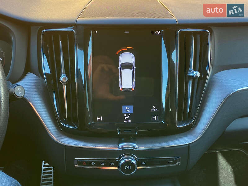 Внедорожник / Кроссовер Volvo XC60 2018 в Ровно