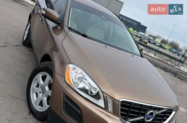 Внедорожник / Кроссовер Volvo XC60 2012 в Киеве