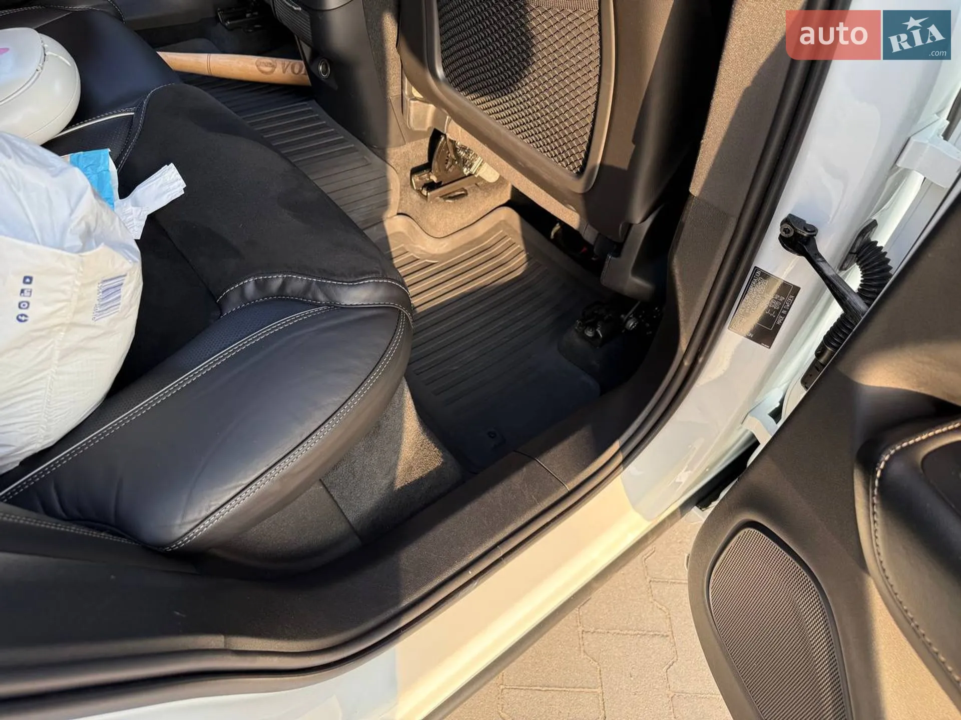 2018 Volvo XC60 - мініатюра 14