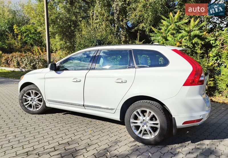 Позашляховик / Кросовер Volvo XC60 2015 в Львові