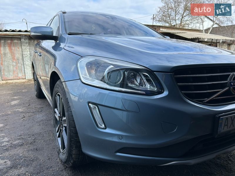 Внедорожник / Кроссовер Volvo XC60 2016 в Полтаве