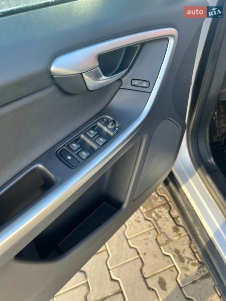 Позашляховик / Кросовер Volvo XC60 2010 в Луцьку