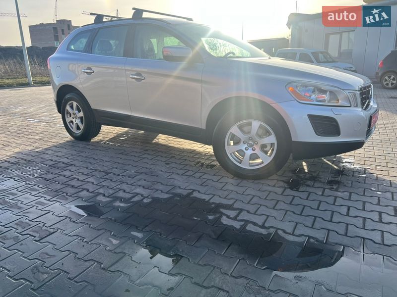 Позашляховик / Кросовер Volvo XC60 2010 в Луцьку