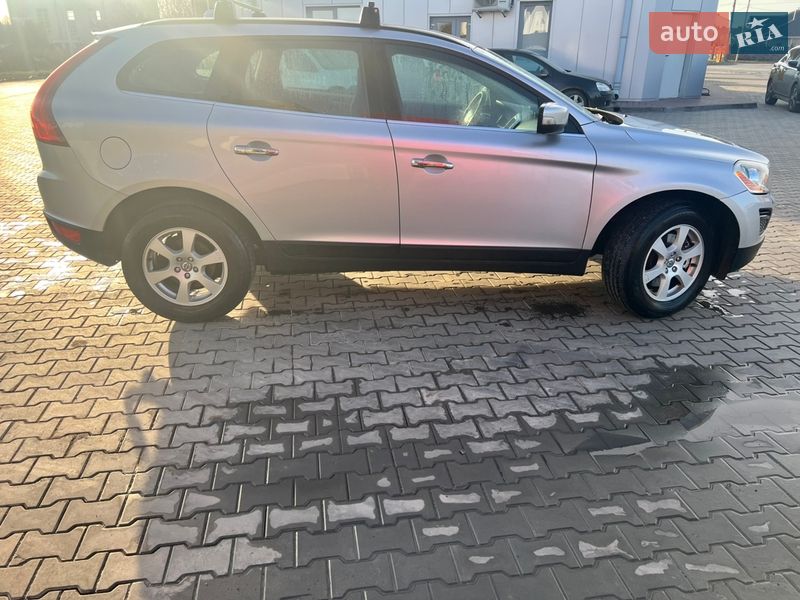 Позашляховик / Кросовер Volvo XC60 2010 в Луцьку