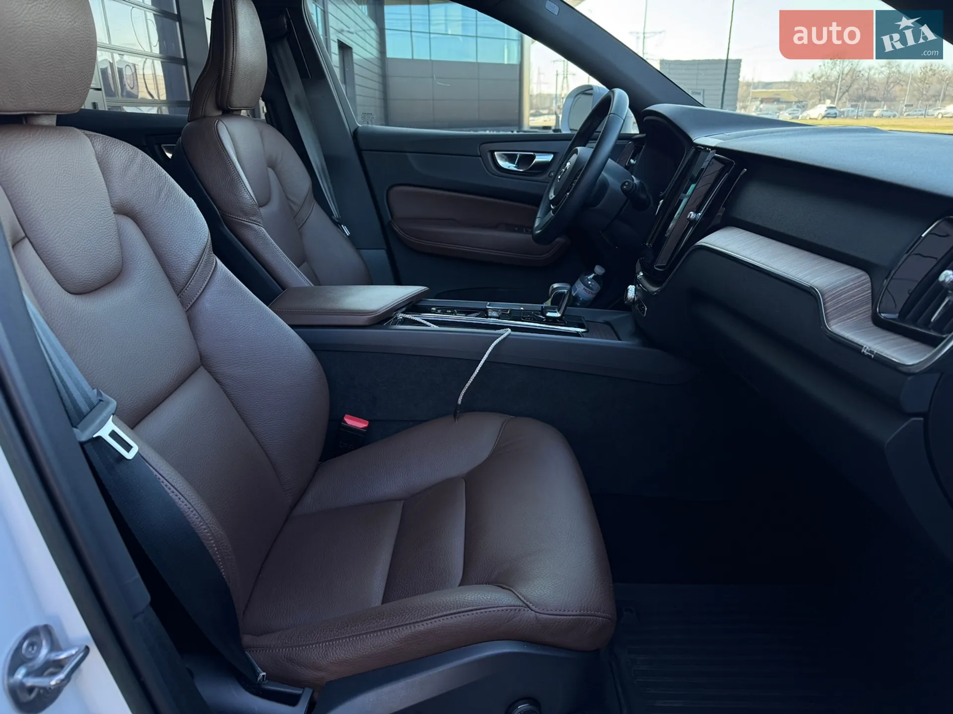 2022 Volvo XC60 - мініатюра 11