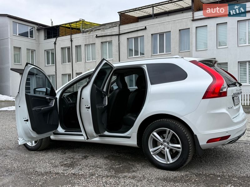 Внедорожник / Кроссовер Volvo XC60 2015 в Черкассах