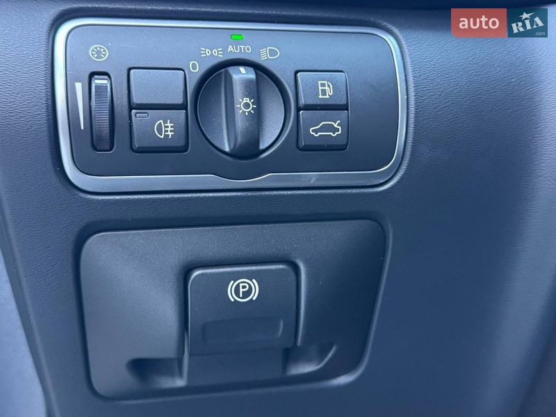 Внедорожник / Кроссовер Volvo XC60 2017 в Киеве