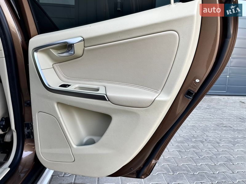 Внедорожник / Кроссовер Volvo XC60 2008 в Ковеле