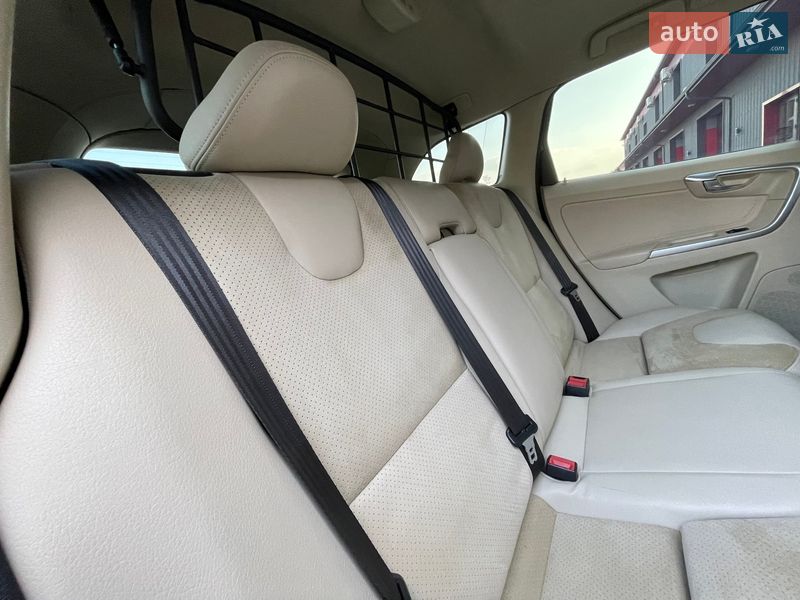 Внедорожник / Кроссовер Volvo XC60 2008 в Ковеле