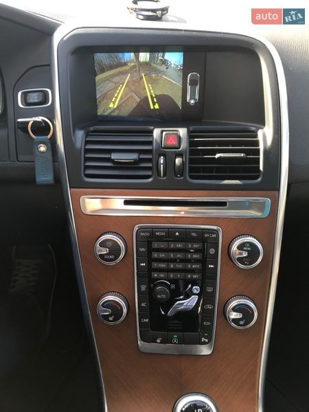 Позашляховик / Кросовер Volvo XC60 2016 в Києві