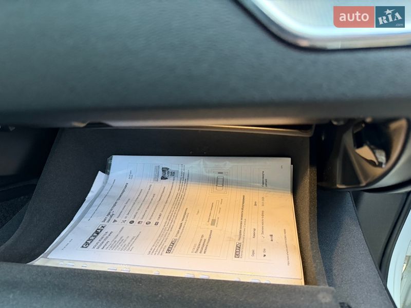 Внедорожник / Кроссовер Volvo XC60 2019 в Львове