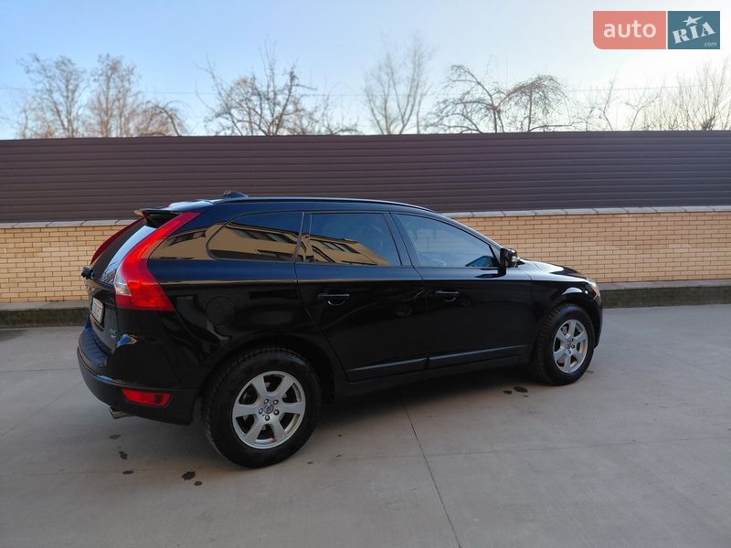 Внедорожник / Кроссовер Volvo XC60 2010 в Бердичеве