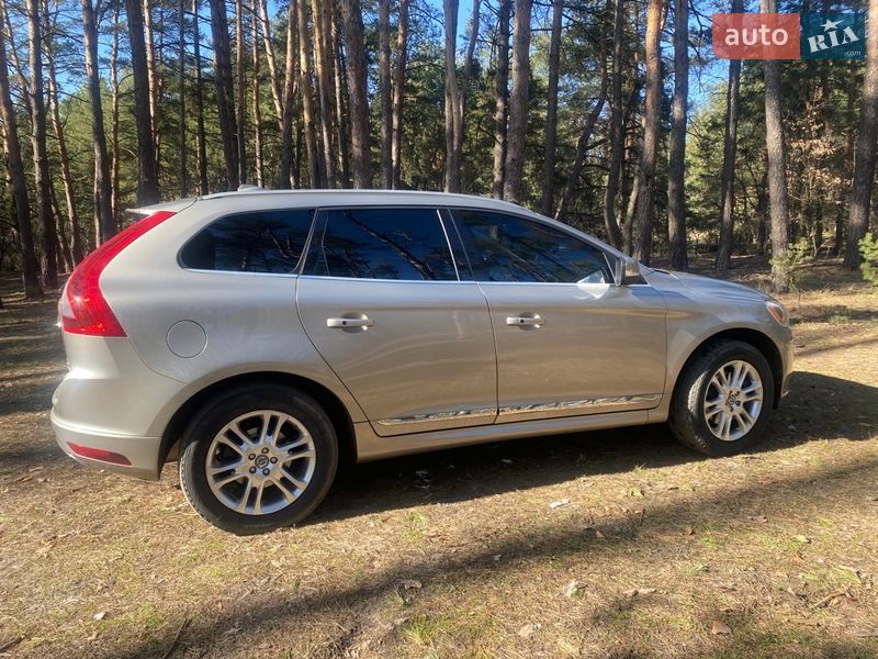 Внедорожник / Кроссовер Volvo XC60 2014 в Киеве