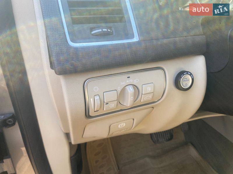 Внедорожник / Кроссовер Volvo XC60 2014 в Киеве