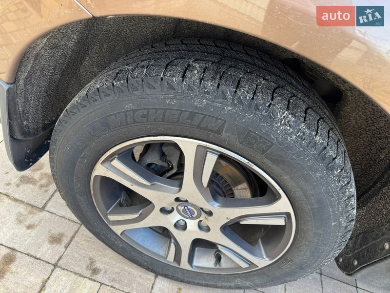 Позашляховик / Кросовер Volvo XC60 2013 в Житомирі