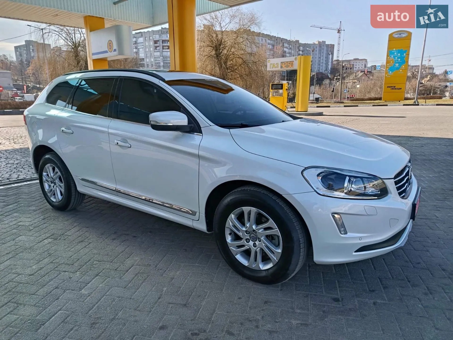 2016 Volvo XC60 - мініатюра 17