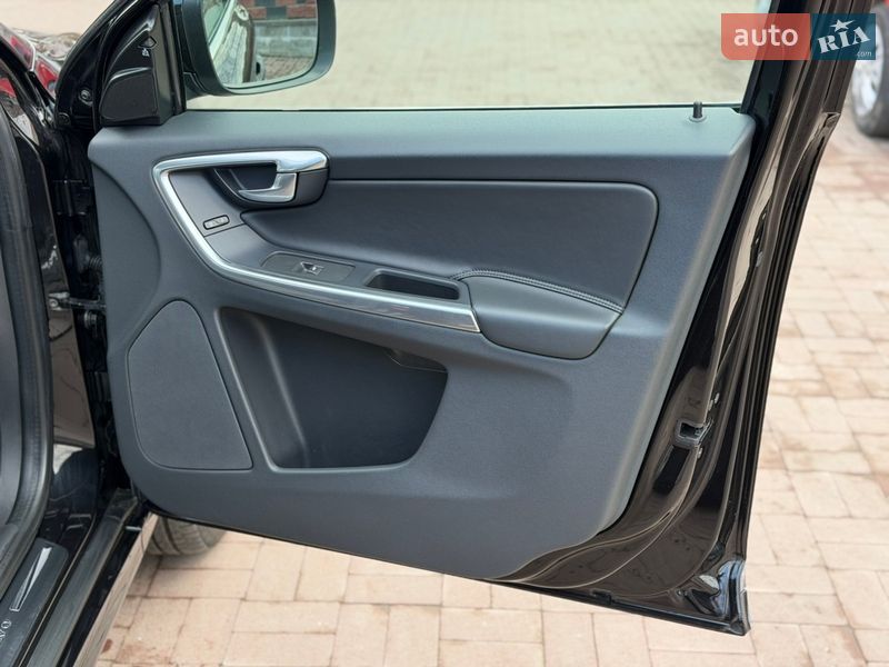 Внедорожник / Кроссовер Volvo XC60 2016 в Ровно фото 41 Внедорожник / Кроссовер Volvo XC60 2016 в Ровно