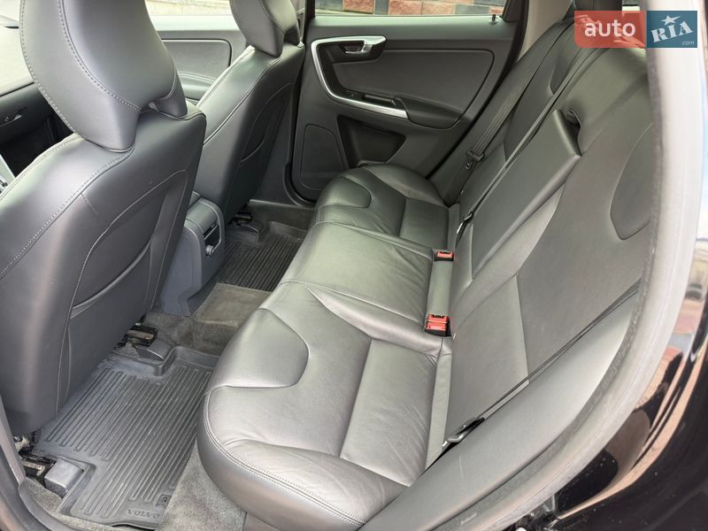 Внедорожник / Кроссовер Volvo XC60 2016 в Ровно фото 62 Внедорожник / Кроссовер Volvo XC60 2016 в Ровно