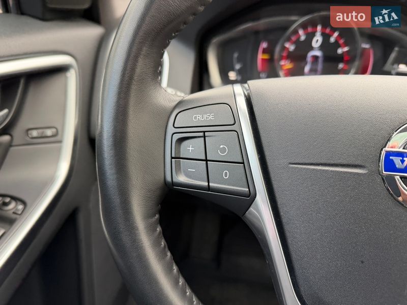 Внедорожник / Кроссовер Volvo XC60 2016 в Ровно фото 69 Внедорожник / Кроссовер Volvo XC60 2016 в Ровно