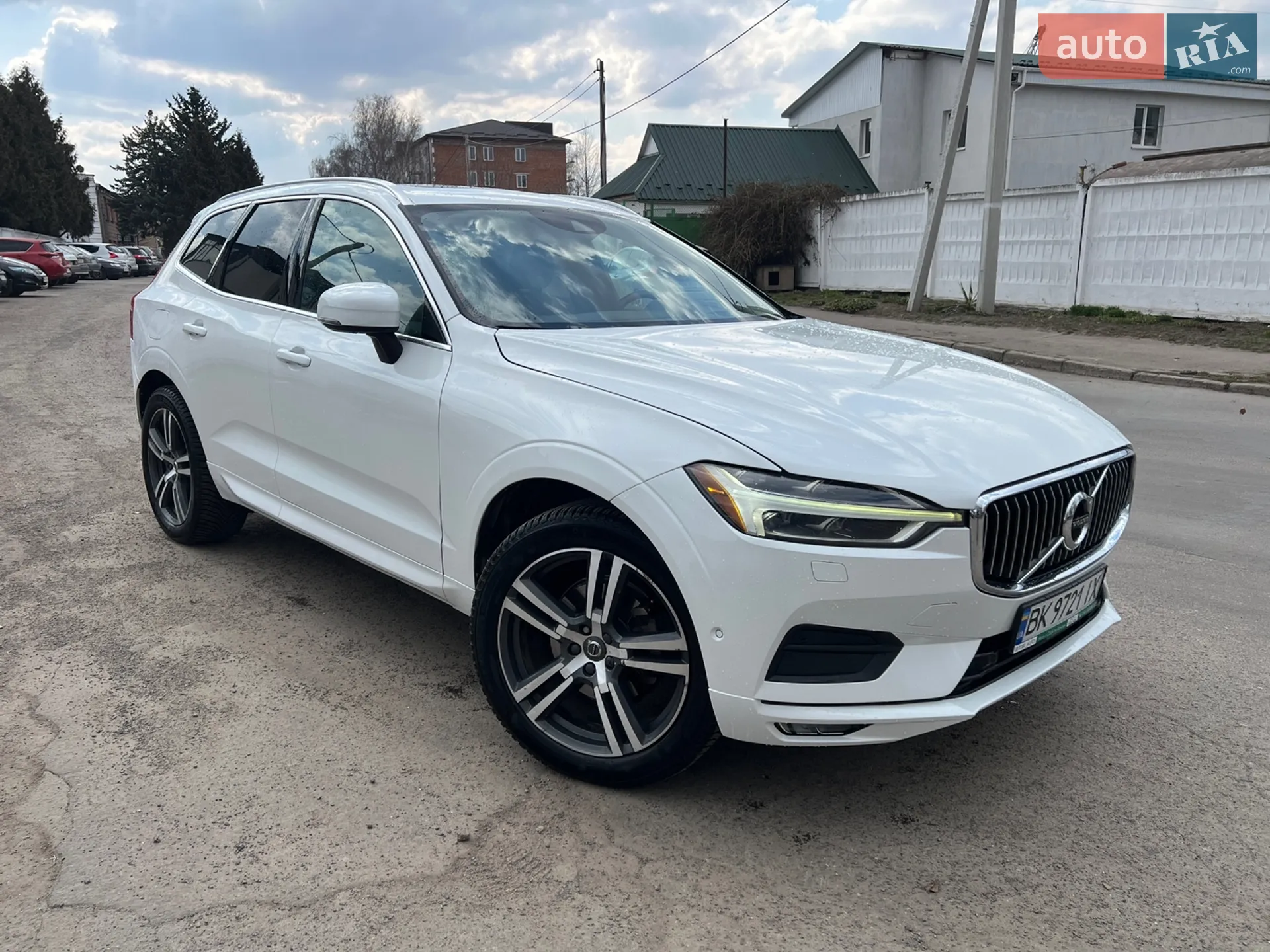 2018 Volvo XC60 - фото 1