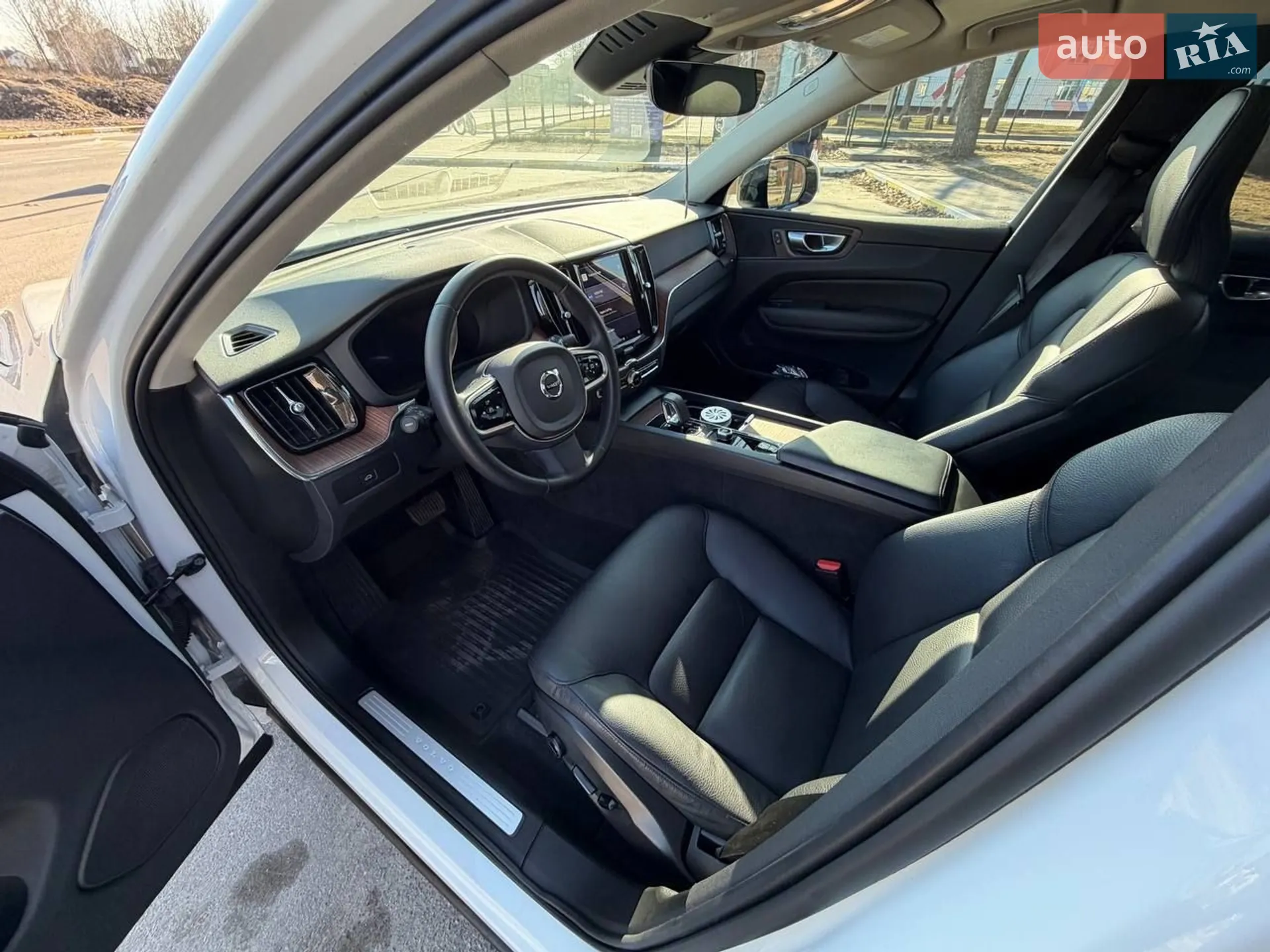 2024 Volvo XC60 - мініатюра 14
