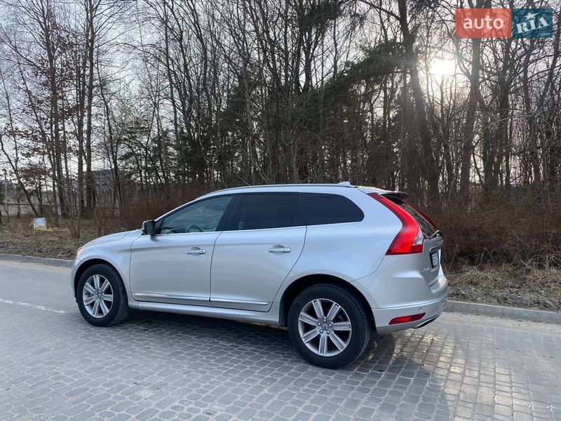 Позашляховик / Кросовер Volvo XC60 2016 в Новояворівську