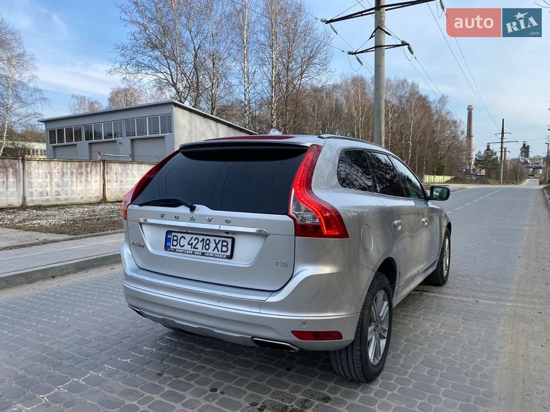 Позашляховик / Кросовер Volvo XC60 2016 в Новояворівську