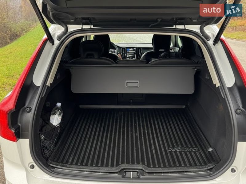 Внедорожник / Кроссовер Volvo XC60 2019 в Харькове фото 18 Внедорожник / Кроссовер Volvo XC60 2019 в Харькове
