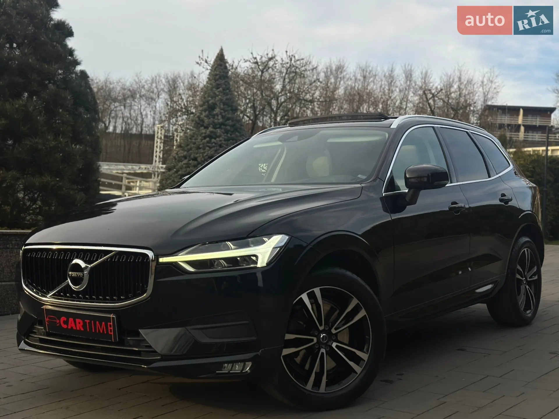 2019 Volvo XC60 - фото 1
