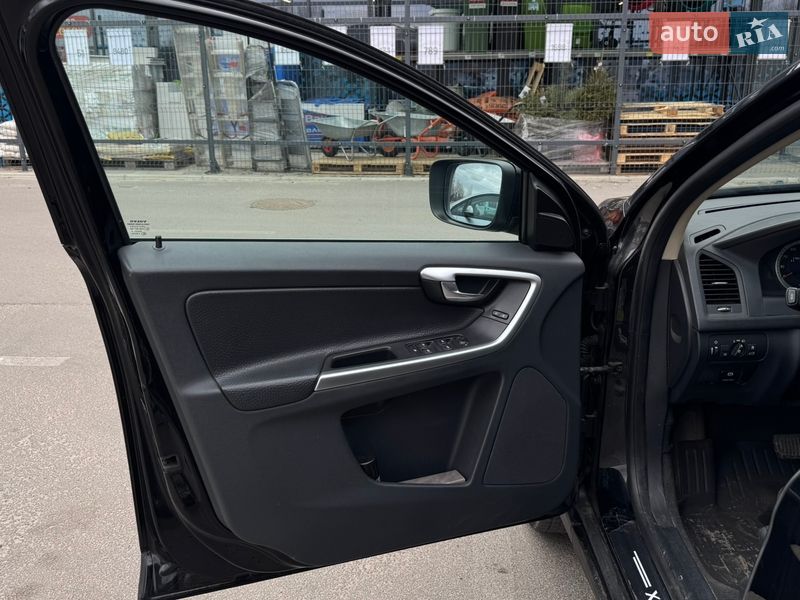 Внедорожник / Кроссовер Volvo XC60 2010 в Киеве фото 10 Внедорожник / Кроссовер Volvo XC60 2010 в Киеве