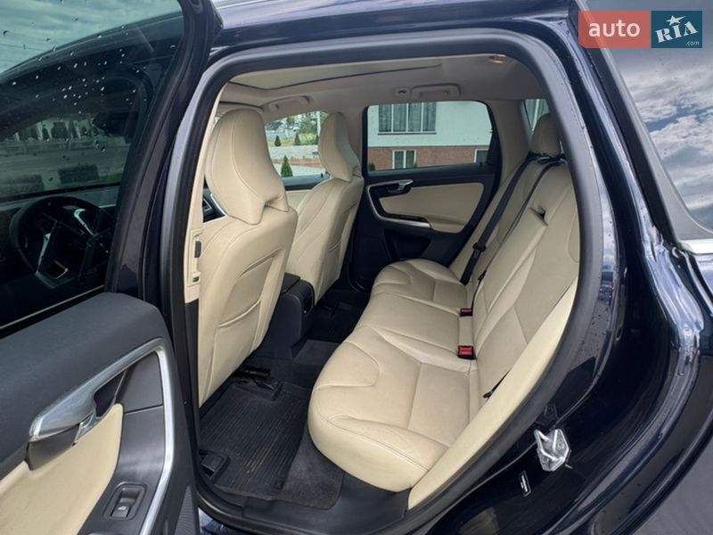 Внедорожник / Кроссовер Volvo XC60 2017 в Снятине фото 7 Внедорожник / Кроссовер Volvo XC60 2017 в Снятине