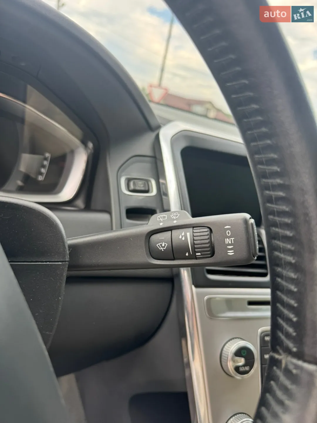 2017 Volvo XC60 - мініатюра 12