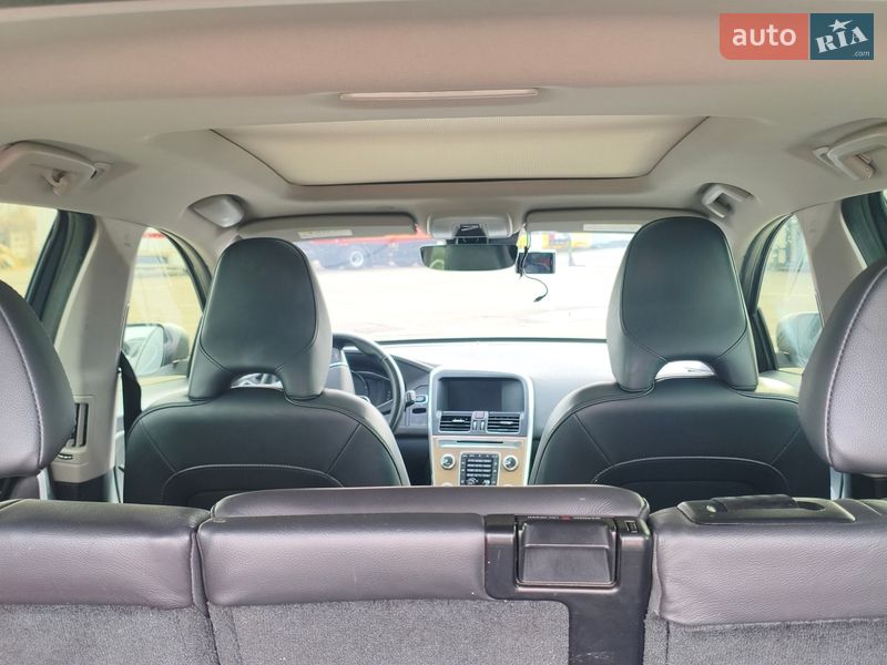 Внедорожник / Кроссовер Volvo XC60 2016 в Борисполе