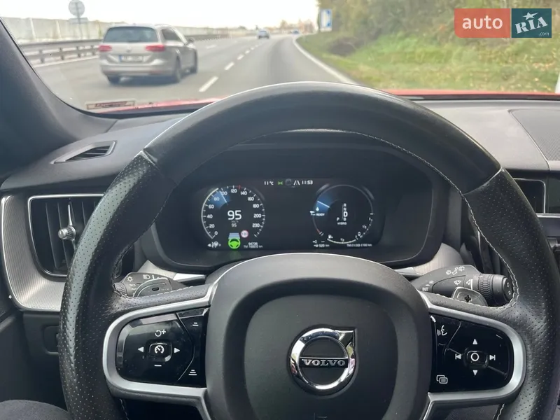 Volvo XC60 2017 VIN YV4BR0DM7J1048230 фото оголошення 5 з 56