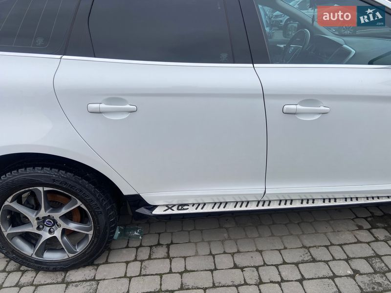 Позашляховик / Кросовер Volvo XC60 2014 в Чернівцях