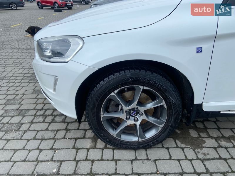 Позашляховик / Кросовер Volvo XC60 2014 в Чернівцях