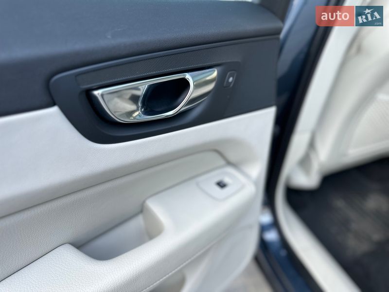 Позашляховик / Кросовер Volvo XC60 2020 в Луцьку