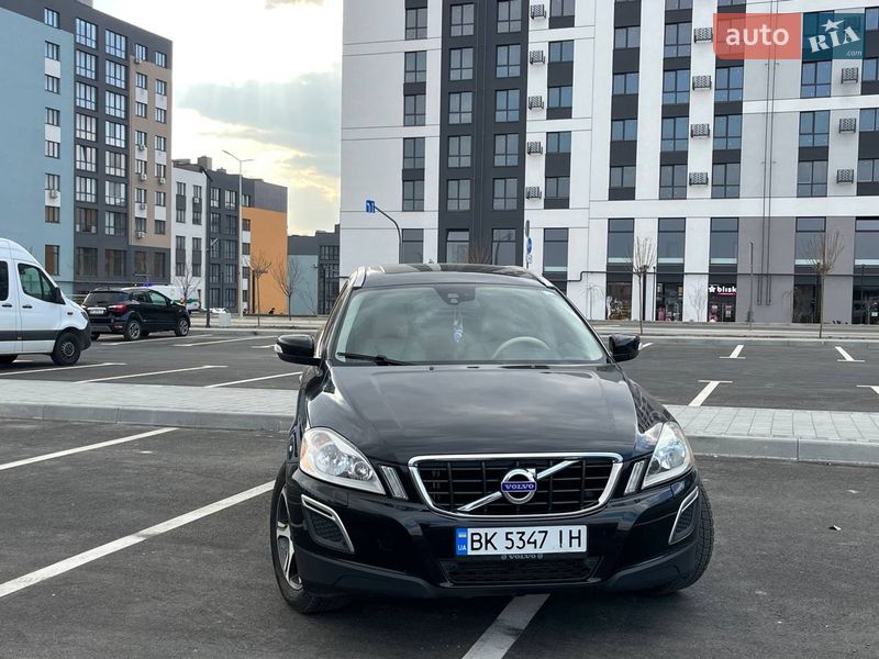 Позашляховик / Кросовер Volvo XC60 2011 в Рівному