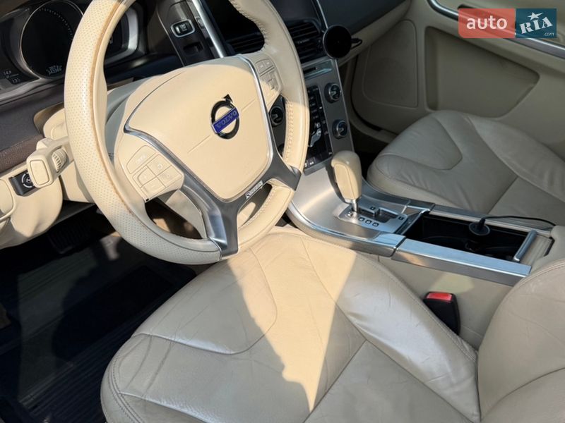 Внедорожник / Кроссовер Volvo XC60 2011 в Луцке фото 14 Внедорожник / Кроссовер Volvo XC60 2011 в Луцке