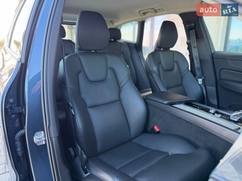 Позашляховик / Кросовер Volvo XC60 2021 в Львові