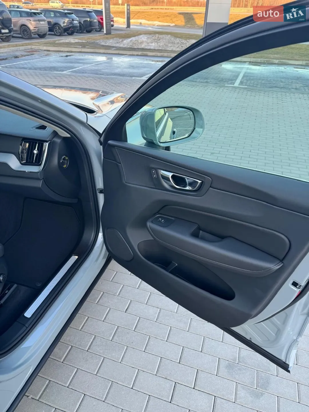 2024 Volvo XC60 - мініатюра 15
