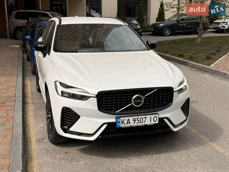 Позашляховик / Кросовер Volvo XC60 2022 в Києві