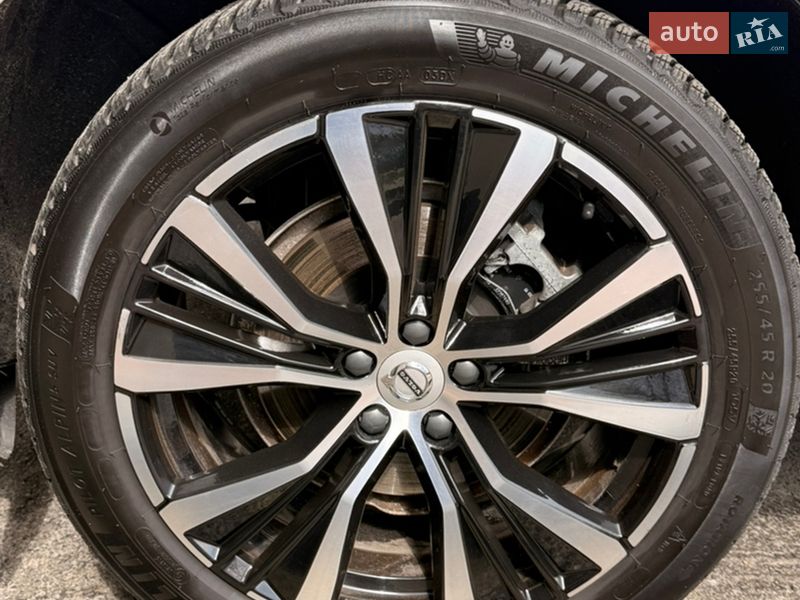 Позашляховик / Кросовер Volvo XC60 2022 в Києві