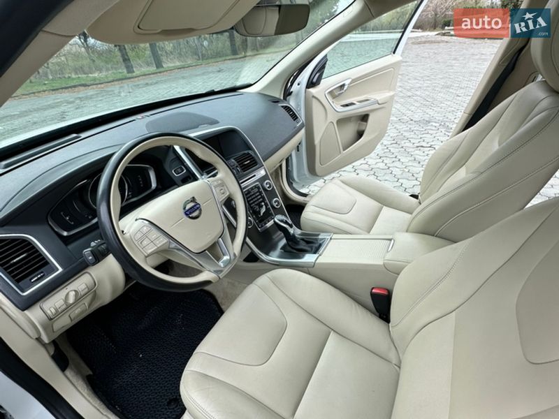 Позашляховик / Кросовер Volvo XC60 2015 в Дубні