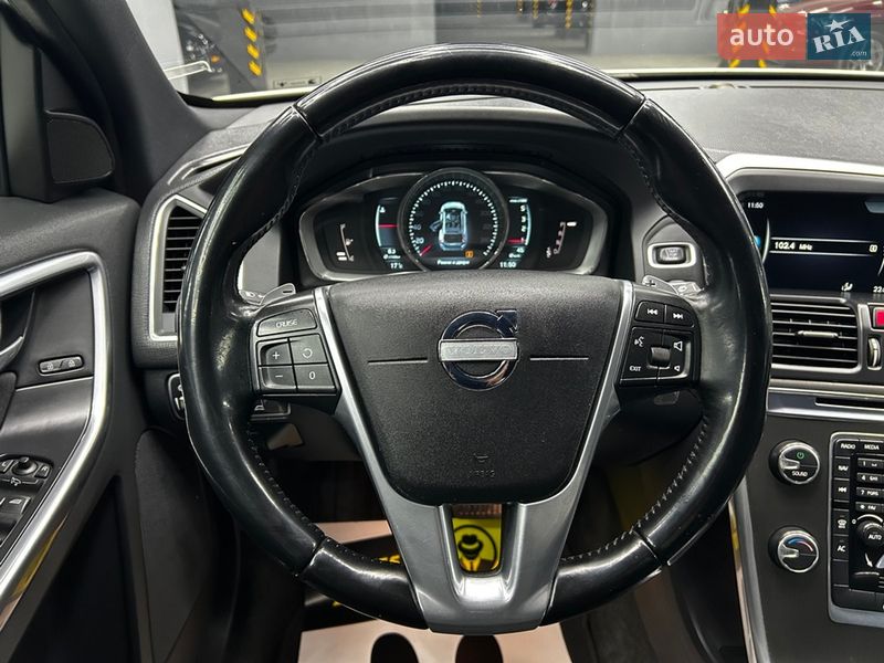 Позашляховик / Кросовер Volvo XC60 2013 в Чернівцях фото 17 Позашляховик / Кросовер Volvo XC60 2013 в Чернівцях