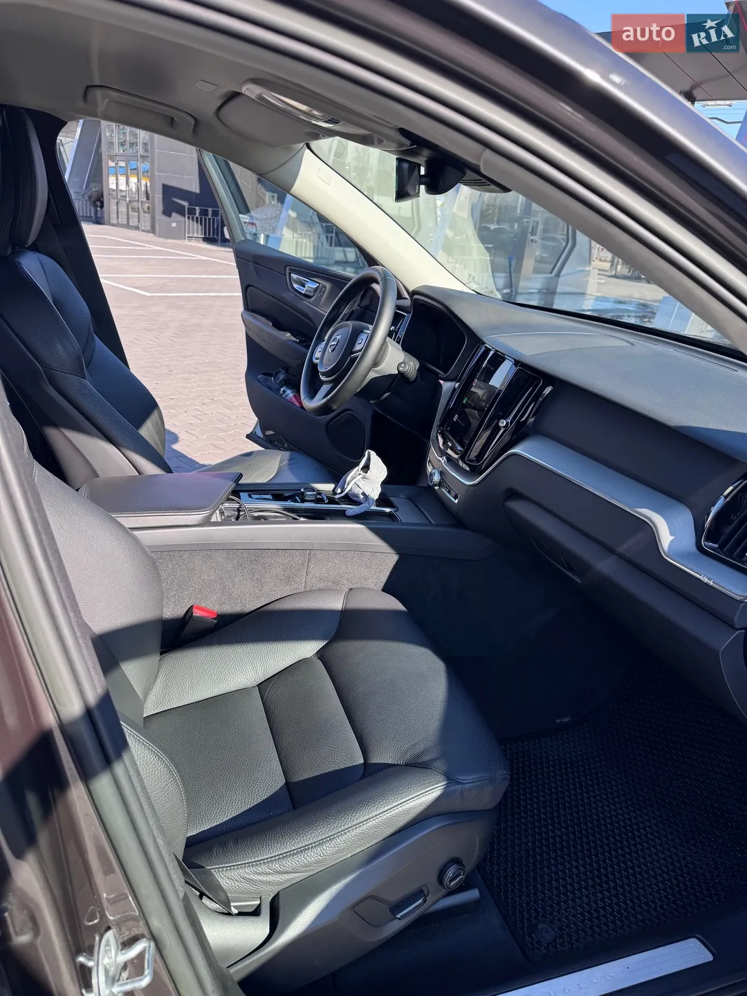 2022 Volvo XC60 - мініатюра 23